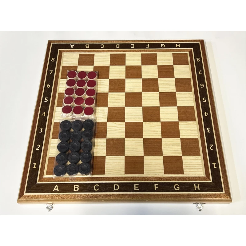 Шахматная доска с нардами и шашками из красного дерева