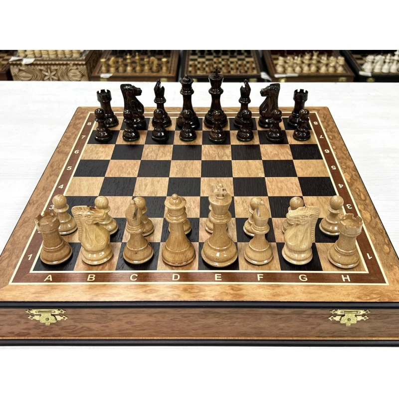 Шахматы подарочные из эвкалипта в ларце с Суприм лакированные