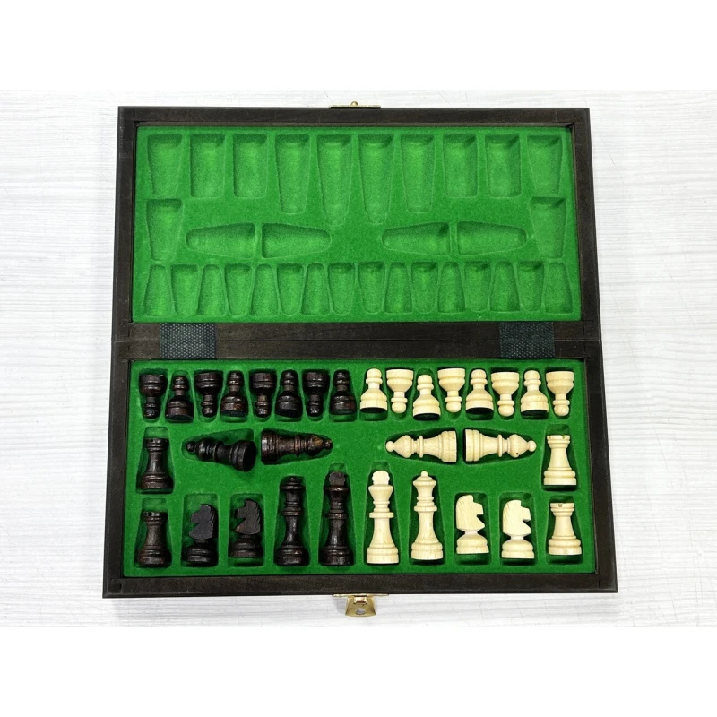 Шахматы дорожные магнит деревянные Мадон