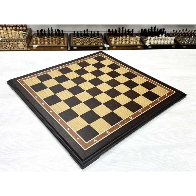 Шахматная доска нескладная Венге большая 50см