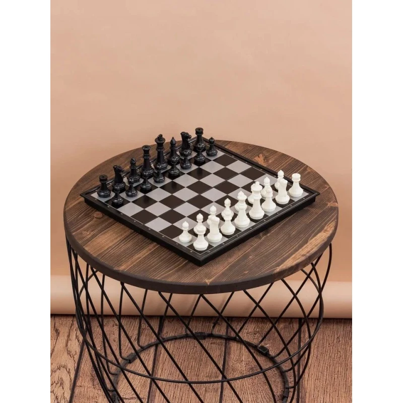 Шахматы магнитные Черно-белые