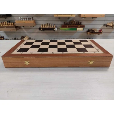 Шахматная доска 47 см бракованная