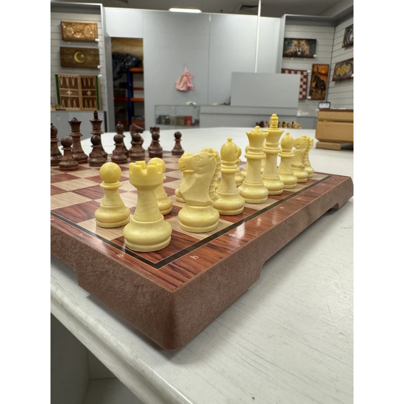 Шахматы Люкс магнитные средние 