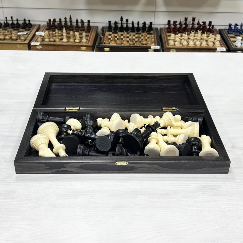 Шахматы гроссмейстерские Айвенго черное золото пластик 40 см