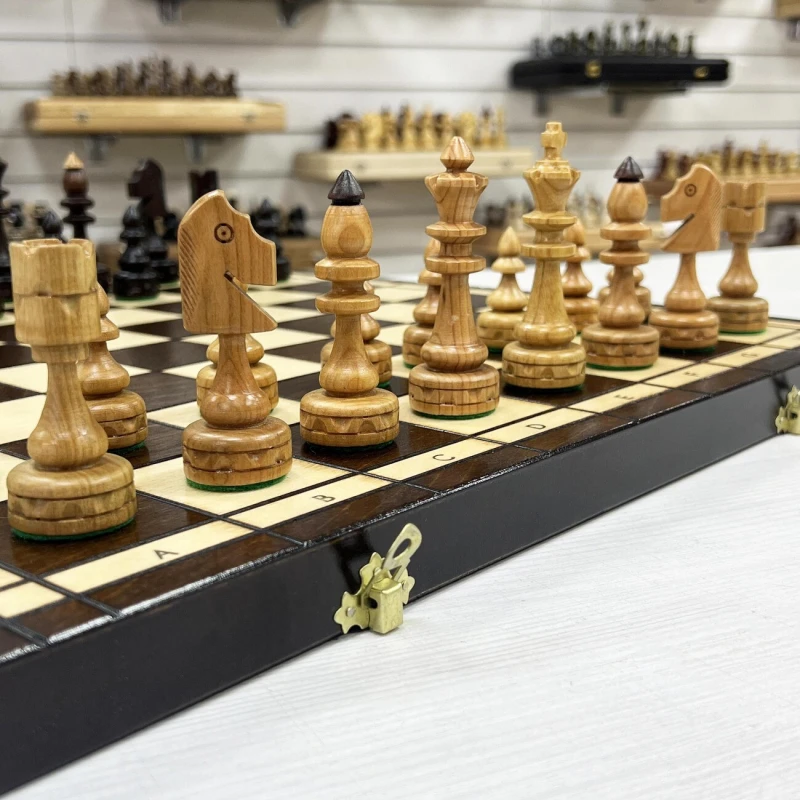 Шахматы подарочные Индия средние Мадон