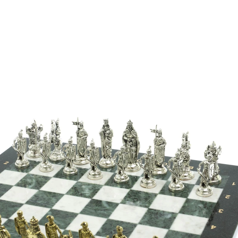 Шахматы "Рыцари крестоносцы" доска 44х44 см из мрамора и змеевика