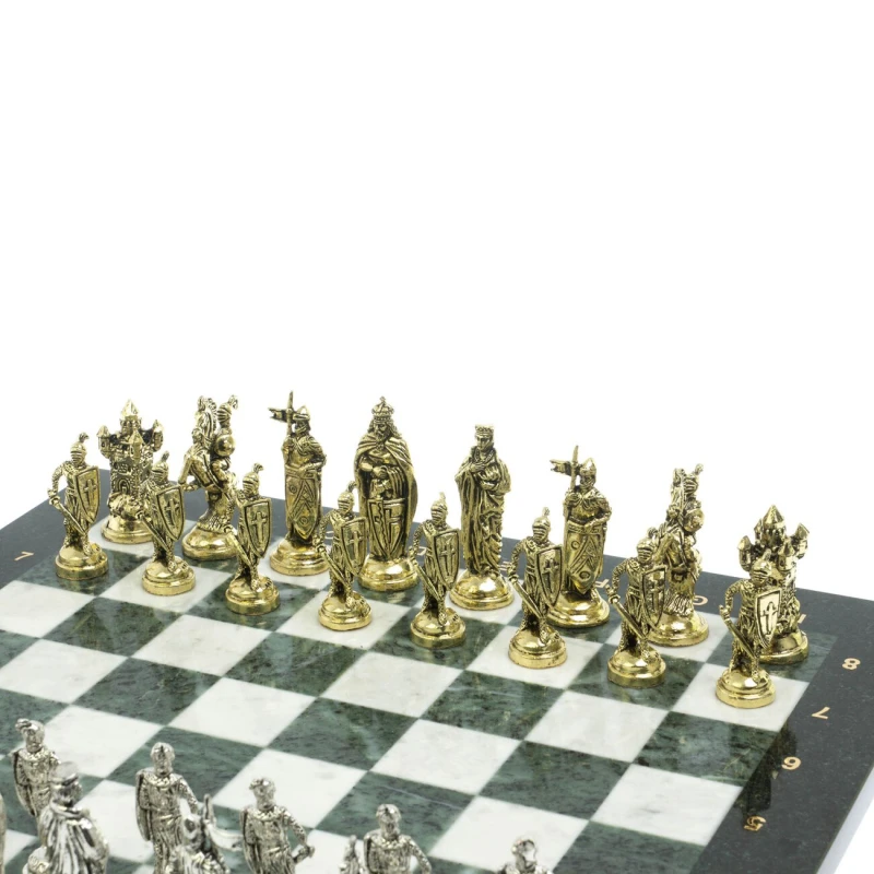 Шахматы "Рыцари крестоносцы" доска 44х44 см из мрамора и змеевика