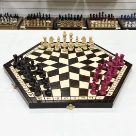 Шахматы на троих большие