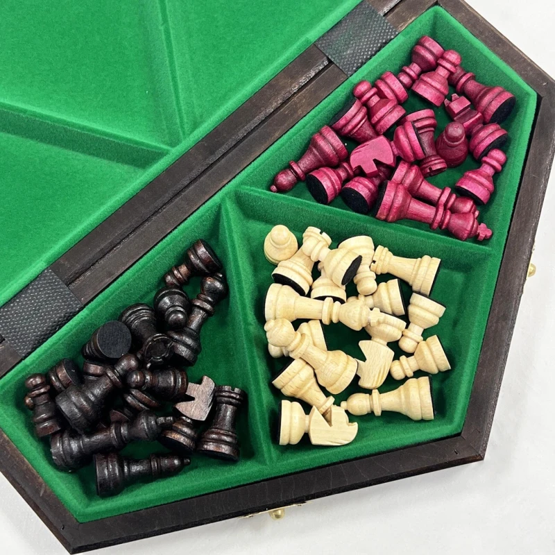 Шахматы на троих малые