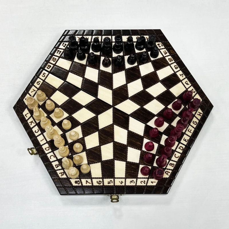 Шахматы на троих малые