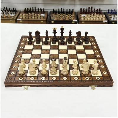 Шахматы деревянные Юниор Вегель с ячейками