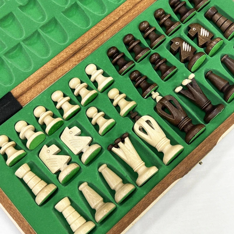 Шахматы Royal 36 Вегель деревянные с ячейками