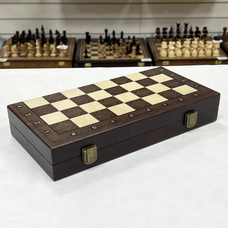 Шахматы деревянные подарочные с магнитами 30 см