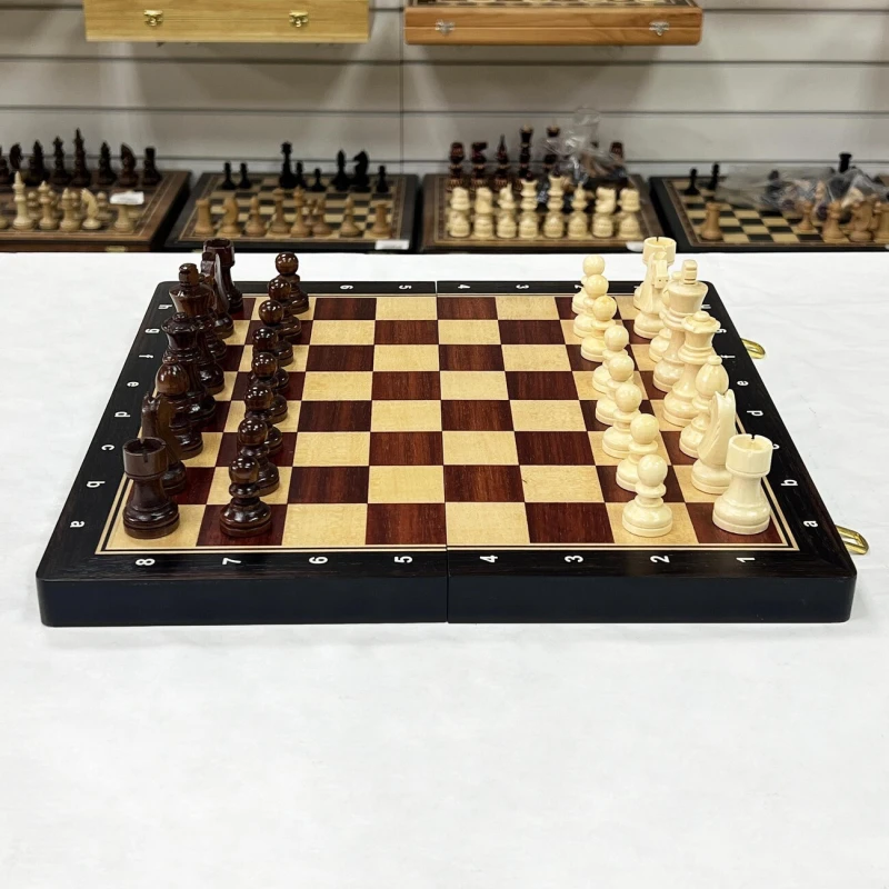 Шахматы ручной работы Тура магнитные 39 см с ячейками