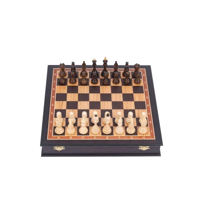 Шахматы подарочные деревянные Фаворит в ларце из венге и дуб