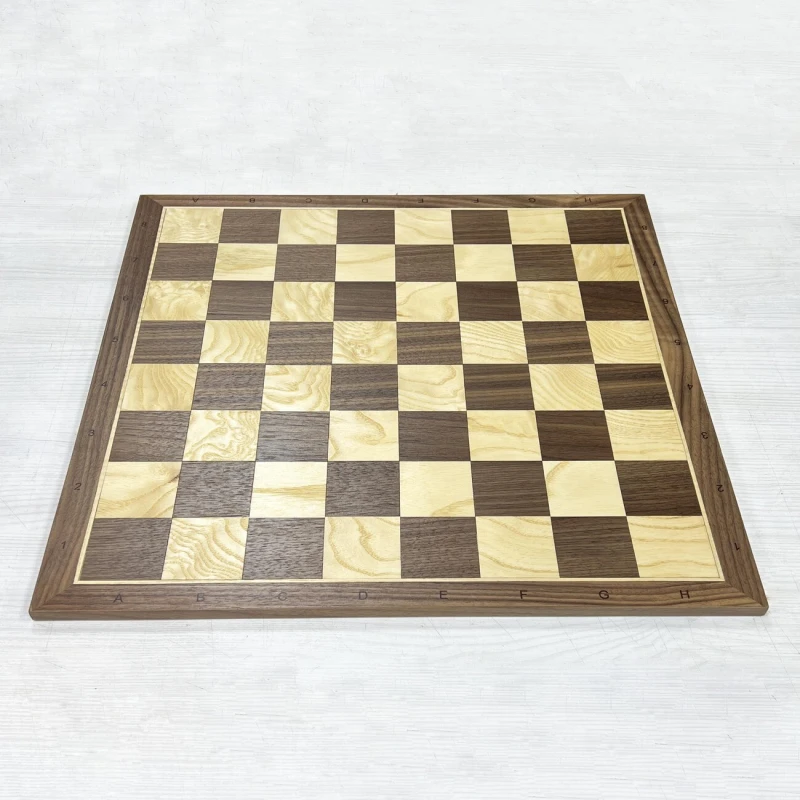 Шахматная доска нескладная орех-ясень 45 см