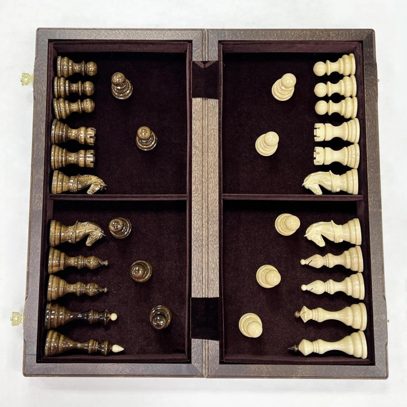 Шахматы резные Бастион дубовые