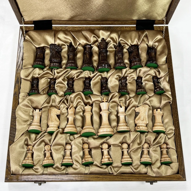 Шахматы в ларце из дуба подарочные с фигурами Суприм