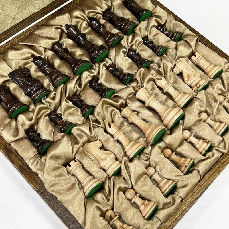 Шахматы в ларце из дуба подарочные с фигурами Суприм