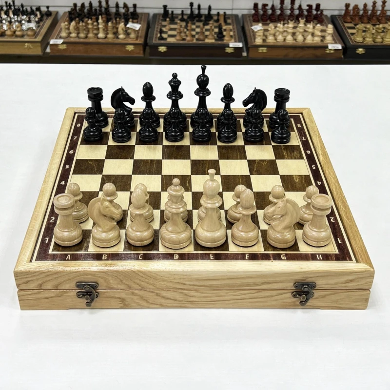 Шахматы в ларце из граба с премиальными фигурами из граба 