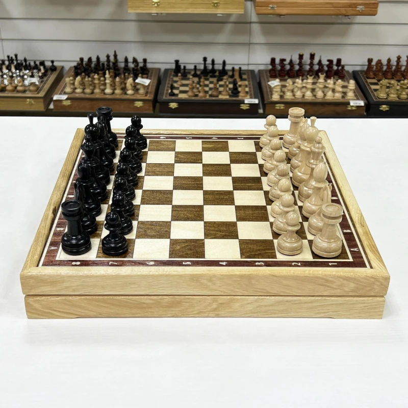 Шахматы в ларце из граба с премиальными фигурами из граба 
