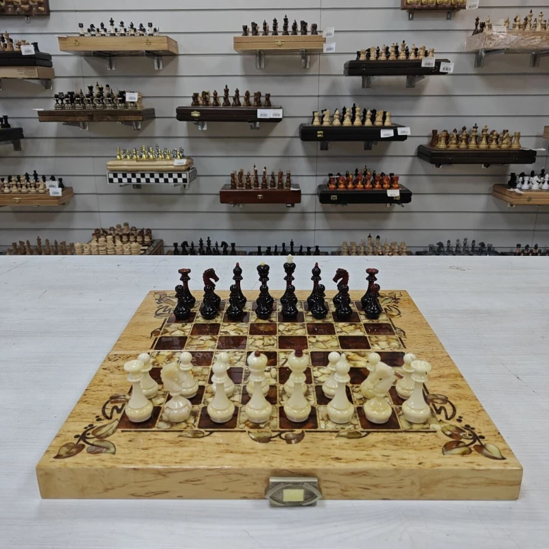 Шахматы подарочные эксклюзивные Флора карельская береза/янтарь малые , мастерская Емельянова