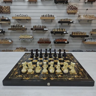 Шахматы эксклюзивные Готика мореный дуб/янтарь темные большие , Мастерская Емельянова