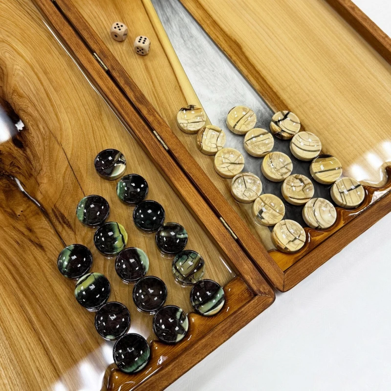 Нарды эксклюзивные подарочные из эпоксидной смолы и массива ореха, фишки из бивня мамонта