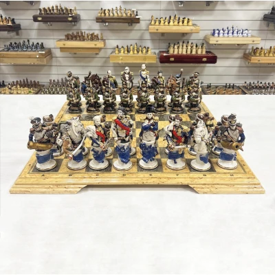Шахматы подарочные фарфоровые Александр I против Наполеона на доске из карельской березы