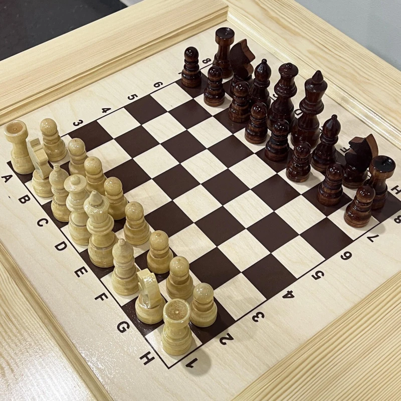 Шахматный стол гроссмейстерский с фигурами и ящиком 73 см