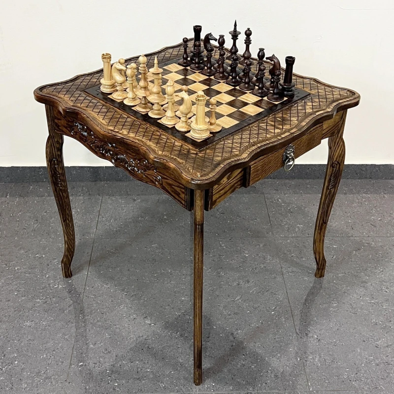 Стол резной из массива ясеня с фигурами Ренессанс из ясеня