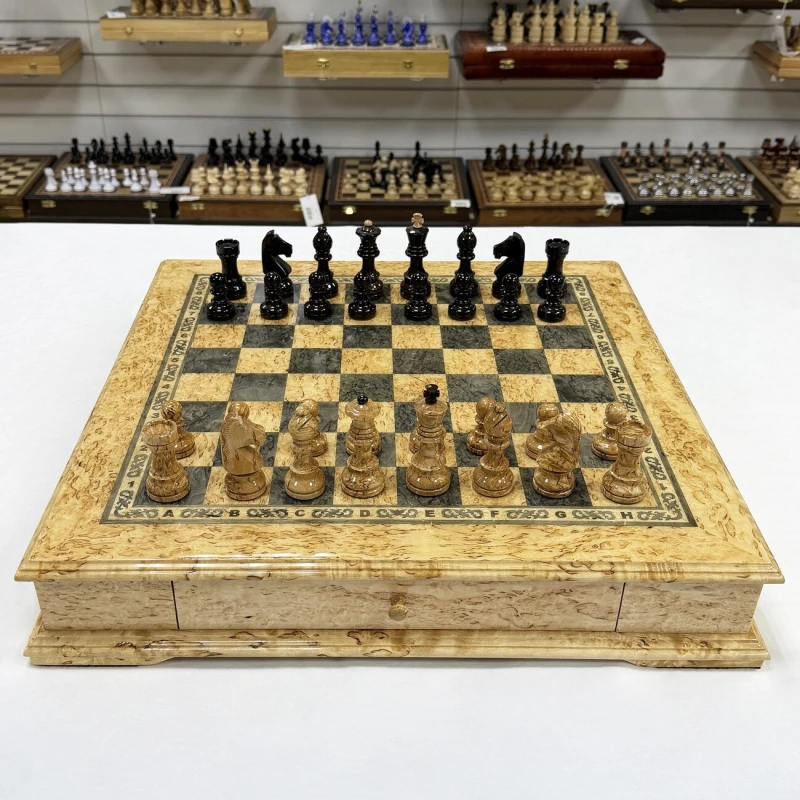 Шахматный ларец эксклюзивный из карельской березы Элит большой