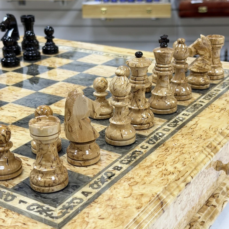Шахматный ларец эксклюзивный из карельской березы Элит большой