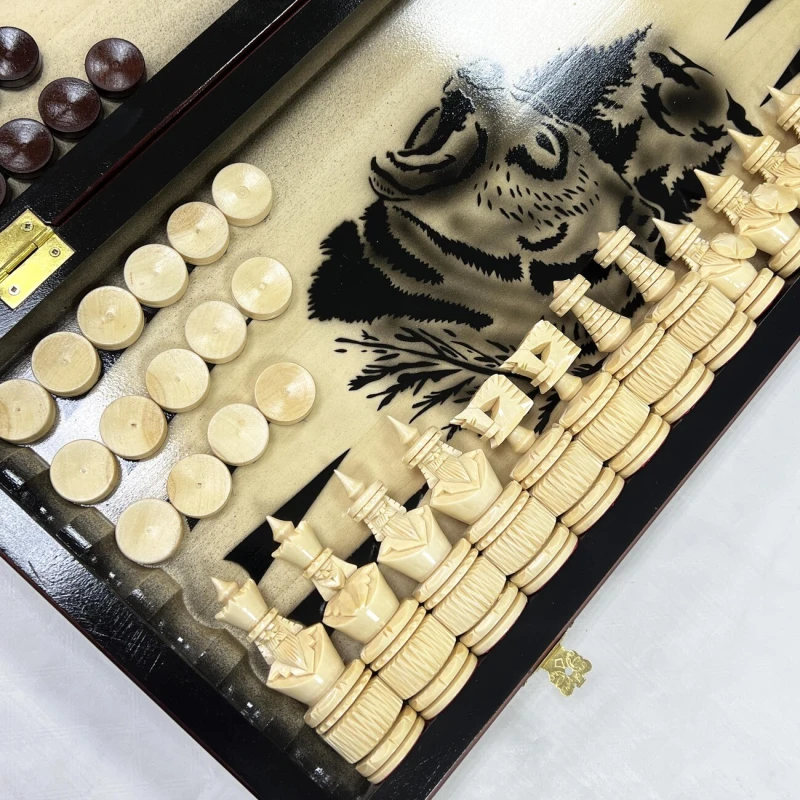 Набор 3 в 1 шахматы нарды шашки резной лак Медведь