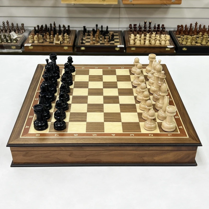 Шахматы в ларце премиальные из ореха и бука