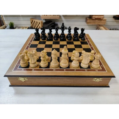 Шахматы подарочные Гамбит в деревянном ларце из дуба с утяже
