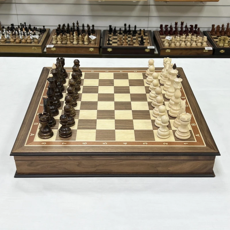 Шахматы в ларце эксклюзивные орех Бастион матовые