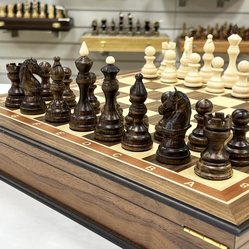 Шахматы в ларце эксклюзивные орех Бастион матовые