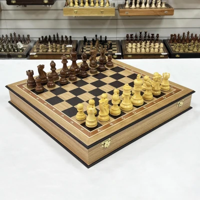 Шахматы подарочные в ларце из дуба с индийскими фигурами из самшита и палисандра