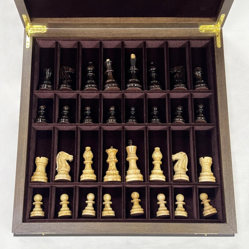 Шахматы в ларце подарочные орех Стаунтон карельская береза 40 см