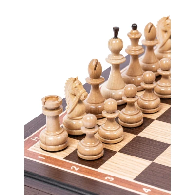 Шахматы в подарок деревянные ручной работы с красивым конем 