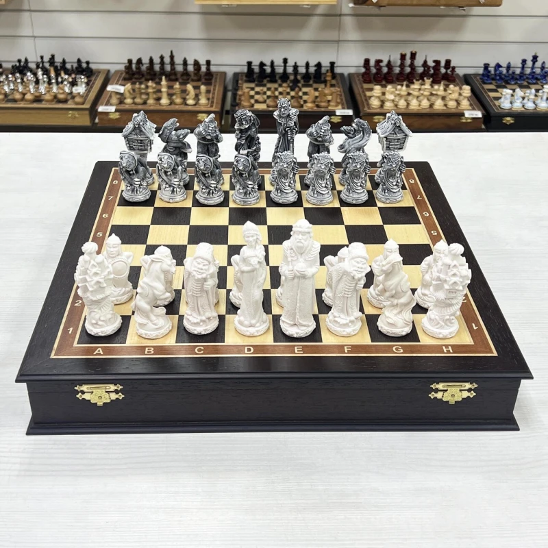 Шахматы подарочные Русские сказки в деревянном ларце из черного дерева