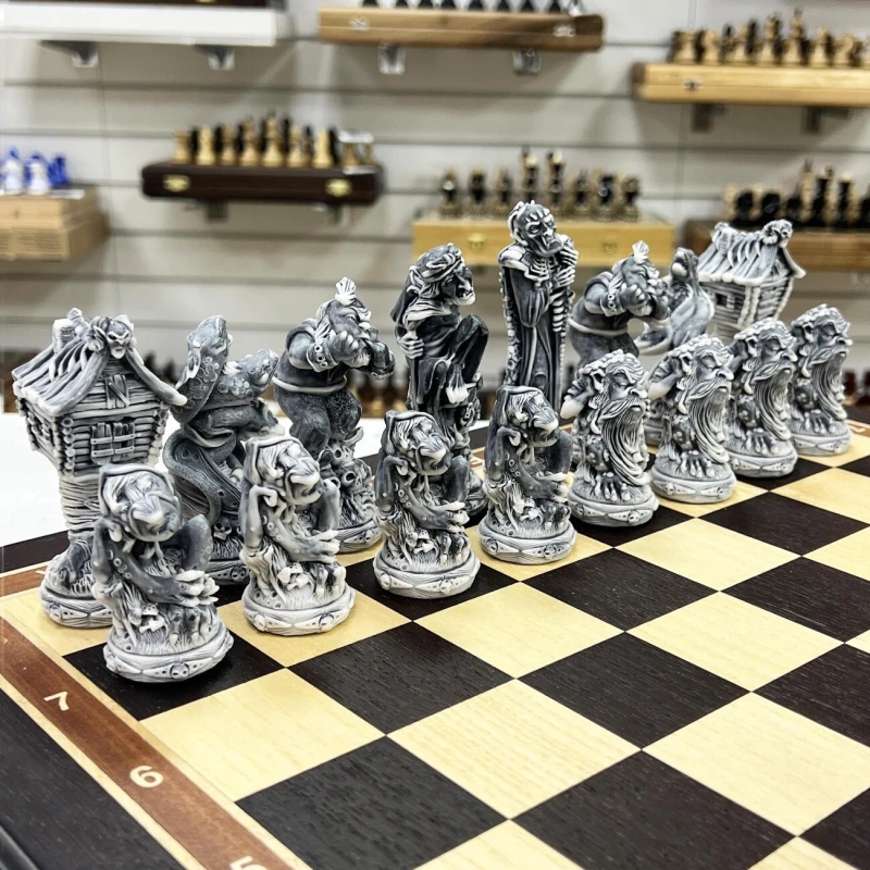 Шахматы подарочные Русские сказки в деревянном ларце из черного дерева