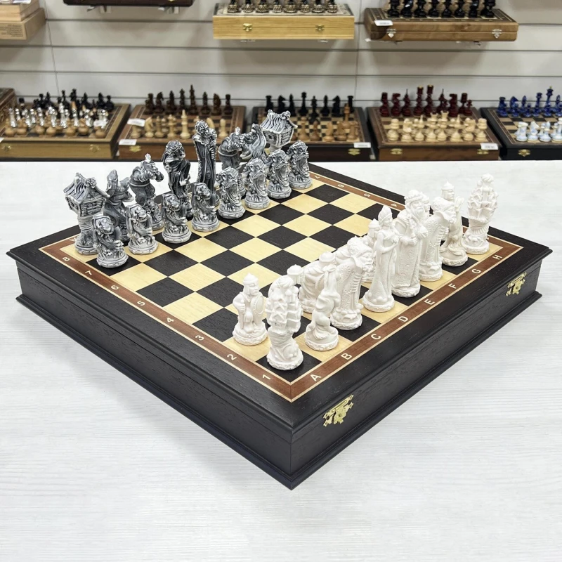 Шахматы подарочные Русские сказки в деревянном ларце из черного дерева