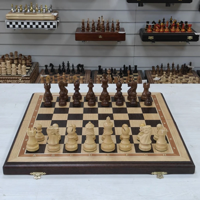 Шахматы подарочные из дуба большие с фигурами Эндшпиль