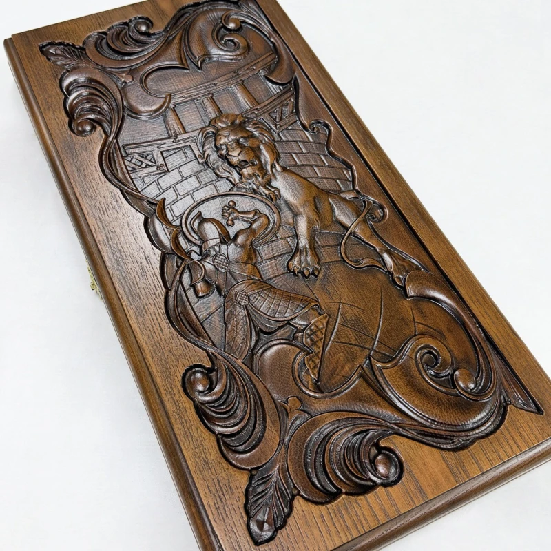 Нарды подарочные из массива ясеня Рыцарь и Лев темные 60см