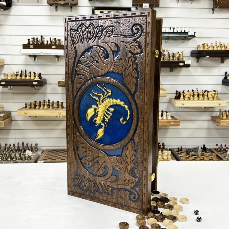 Нарды из массива бука Скорпион эпоксидная смола синие