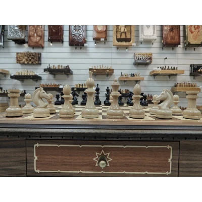 Шахматный стол подарочный из американского ореха и кавказского граба