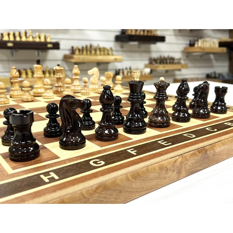 Набор шахматы-нарды-шашки Красное дерево с фигурами из карельской березы