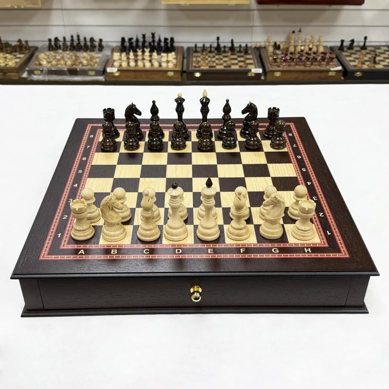 Шахматный ларец с выдвижными ящиками подарочный венге Бастион